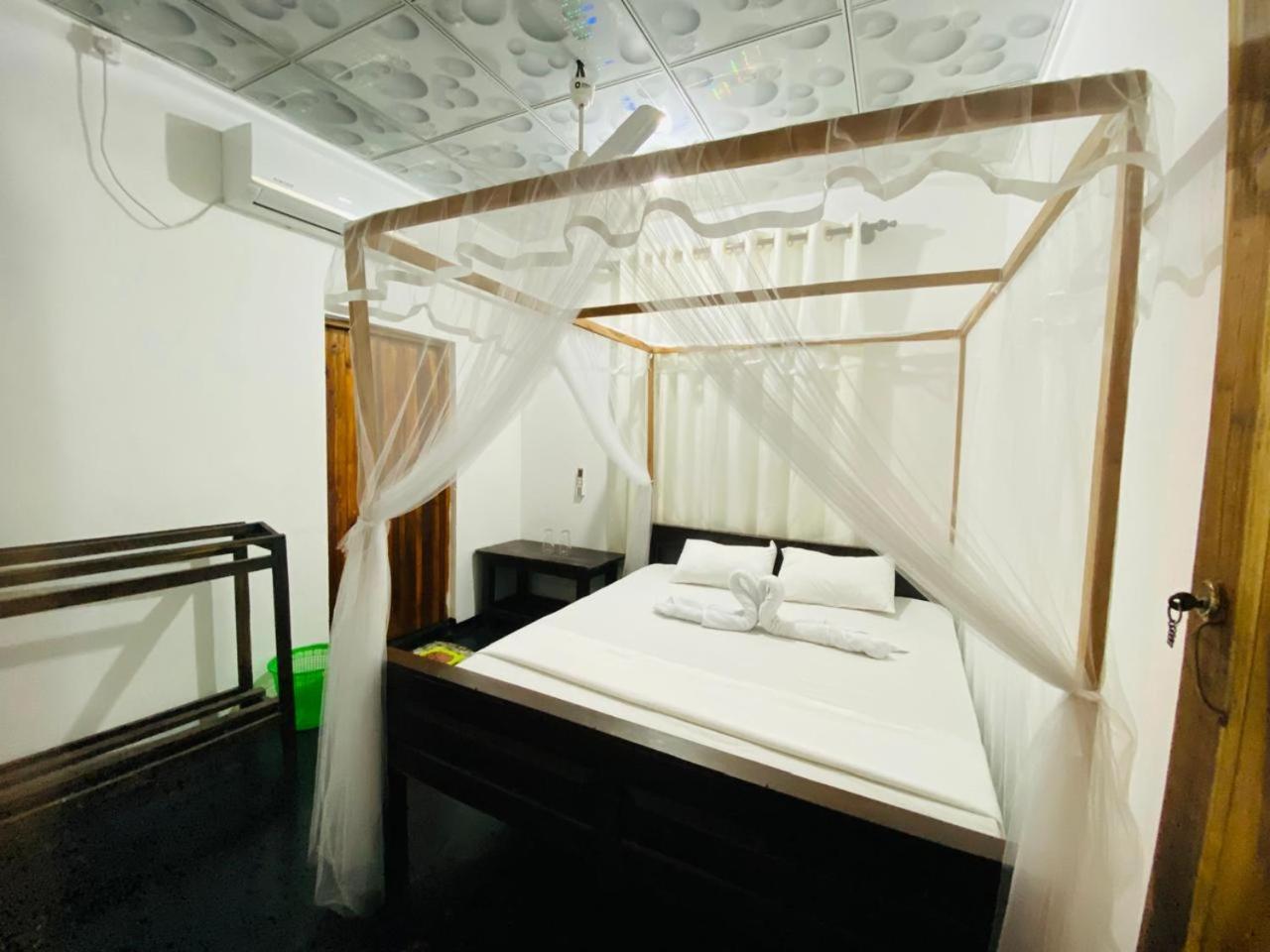 Kingly Aroma Hotel Arugam Bay Exterior foto