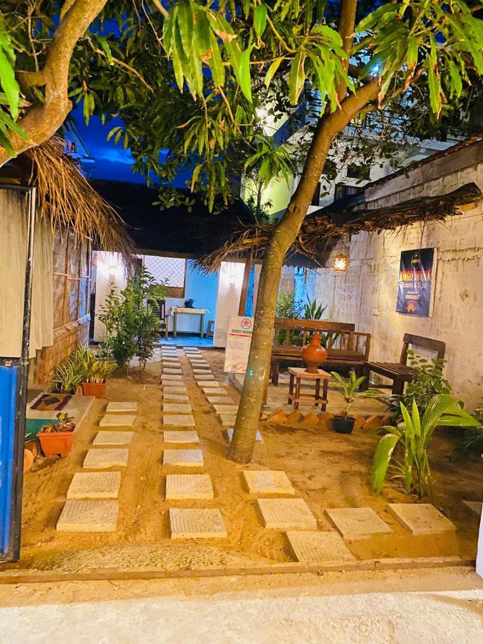 Kingly Aroma Hotel Arugam Bay Exterior foto